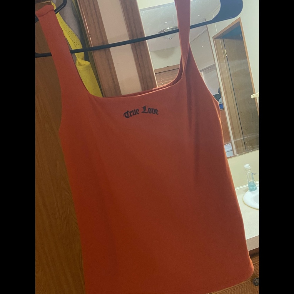 Forever 21 tank